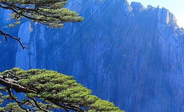 思源广场宝鼎