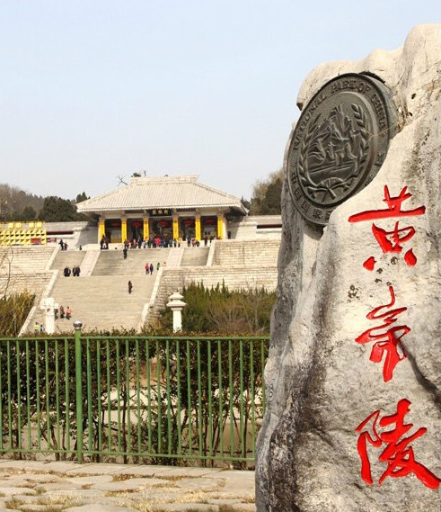 同人文